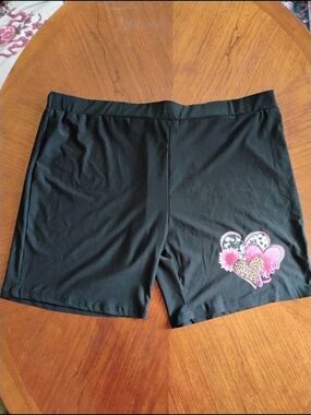 Black Bike Shorts with Pink Hearts - size: 5X